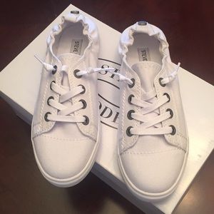Steve Madden Jane Lace-up Sneaker (brand new)